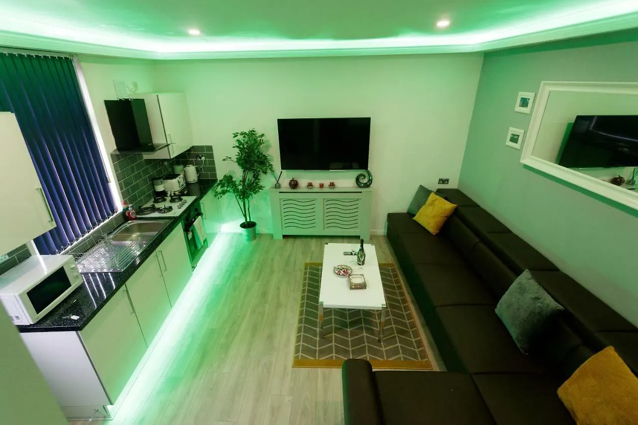Towler House Apartments 6 Beds In 3 Bedrooms Leeds   Leeds (West Yorkshire)
